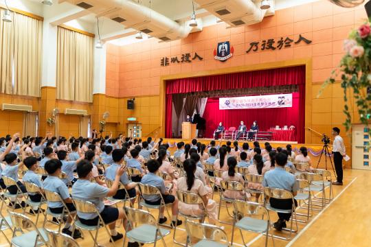 致訓辭 - 李忠民先生
香港體育學院 - 社區關係及市務總監(本校校友)